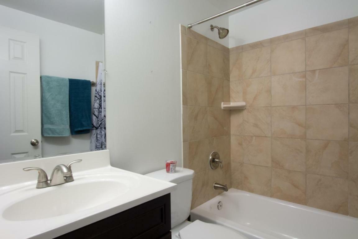 Steps To Convention Center, Downtown Dc, Metro Station: Private Apartment Вашингтон Экстерьер фото