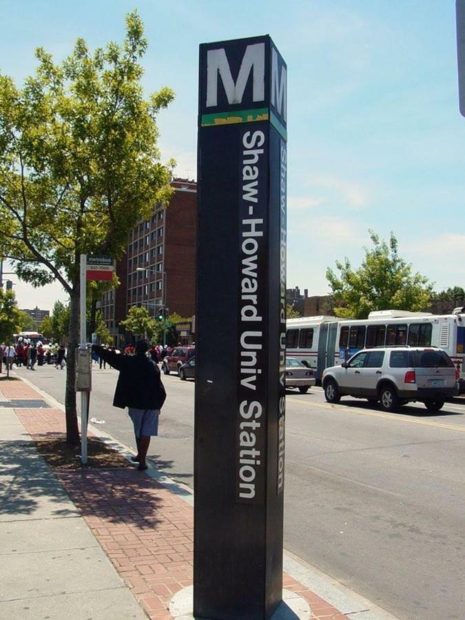 Steps To Convention Center, Downtown Dc, Metro Station: Private Apartment Вашингтон Экстерьер фото